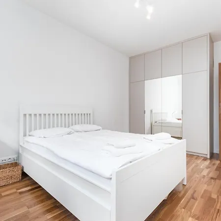 Apartment Aleja Stanow Zjednoczonych 21 By Homeprime *