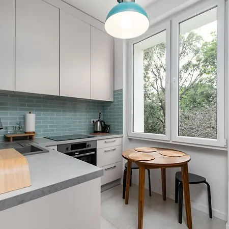 Aleja Stanow Zjednoczonych 21 By Homeprime *