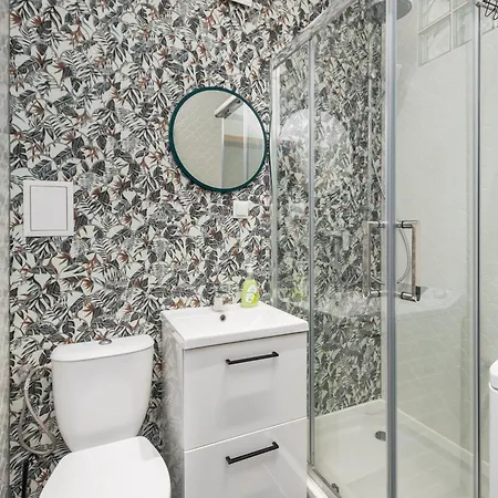 Aleja Stanow Zjednoczonych 21 By Homeprime Apartman Varsó